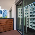 Urban Chic - Cozy Studio Apartment - City Center - Sienna Street